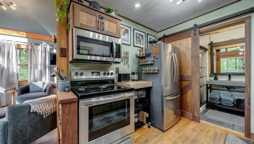 Upscale w Fireplace Fire Pit Games in Gated Comm - Foto 5