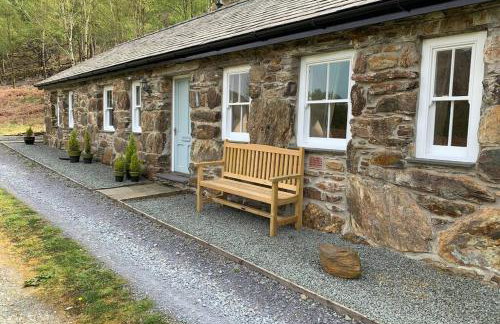 Sygun Cottage - Detached Cottage in the heart of the Snowdonia National Park - Photo 14