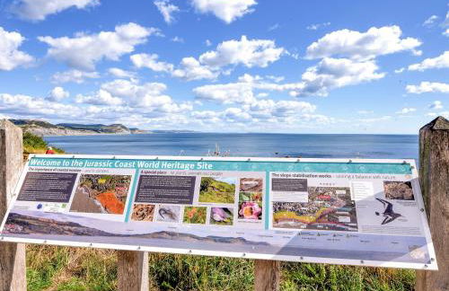 The Hideaway - Photo 25