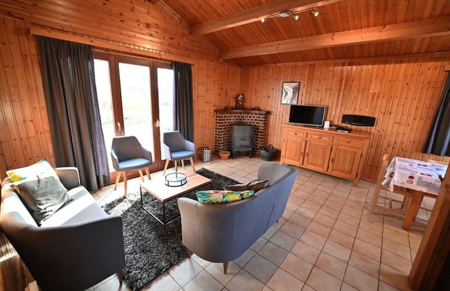 Holiday Home in Somme-leuze With Private Garden - Foto 7