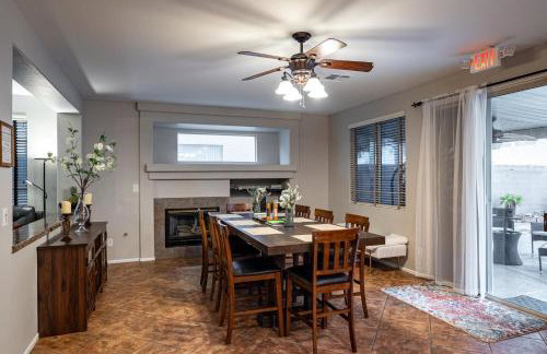 5BR 3BA Family friendly entire home w pool, spa, games, tvs, and more - Photo 5