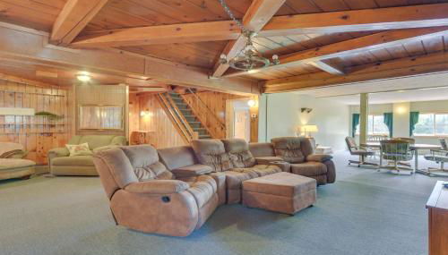 Spacious Winter Retreat with River Access and Kayaks! - Foto 2