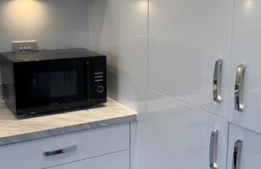 Lakeside 2 BED LUXURY APARTMENT No PARTIES No EVENTS Early Check-in Late Check- Out Allowed - Foto 44