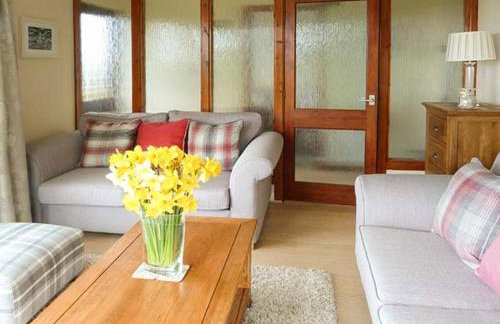 Pine Lodge - Photo 6