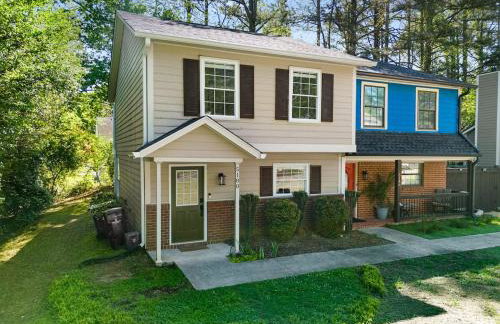 Stroll to Downtown Alpharetta AND Avalon Shops - Foto 49