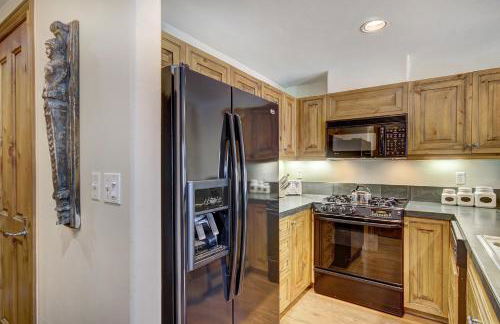 1BR Plus Den, Heart of Beaver Creek Village - Foto 12