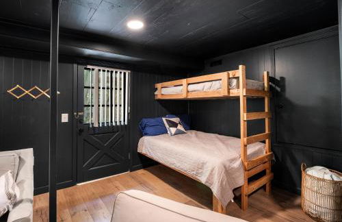 Echo Point - Pet-Friendly! Cozy Cabin Located Near Duncan Bridge Marina! - Foto 25