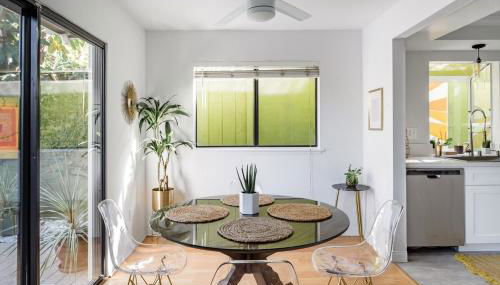 Silver Triangle Oasis with Verdant Backyard - Foto 3