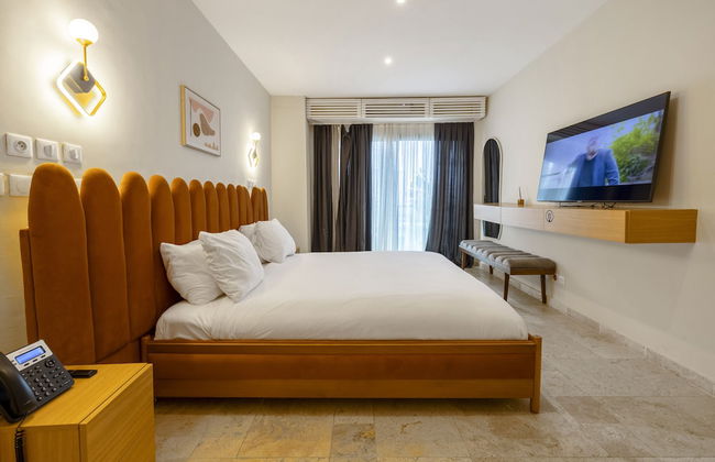 The Six Apparthotel - Foto 57