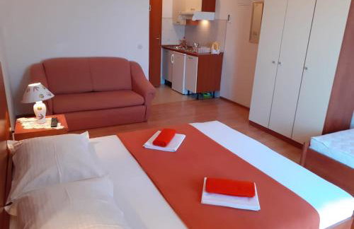 APARTMAN 5 KRISTINKA Gujinović - Foto 8