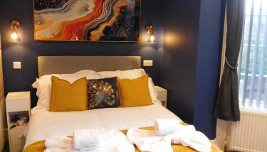 Shannon suite- Home away from Home-suitable for couples, contractors and NHS- free parking - Foto 1