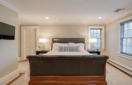 Secluded Estate Optional Guest House, Pond, Playroom, Gym & Theater Sunny Pond by Avantstay - Foto 55