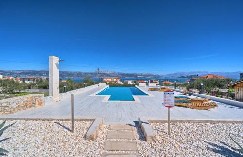 Villa Ming - pool, sea-view and peace - Photo 12