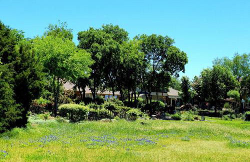 Lovely Lakeside Living - Foto 42