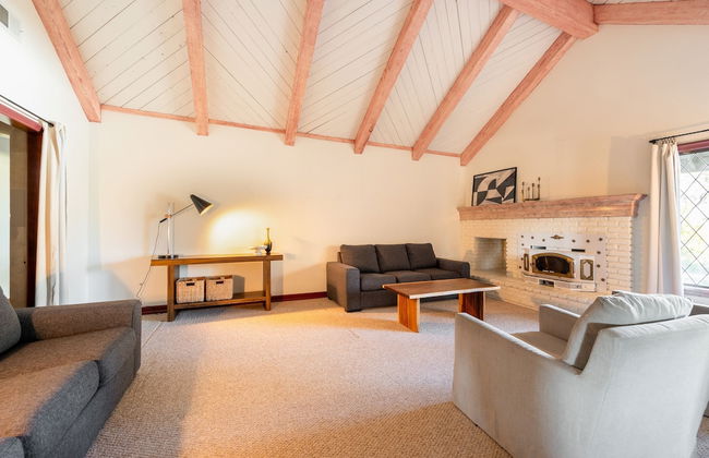 Cathedral by Avantstay Charming Secluded Estate w Sauna Pool Table Views of the Rolling Hills - Foto 37