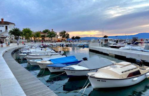 Villa Rudy Holiday Home - Photo 32