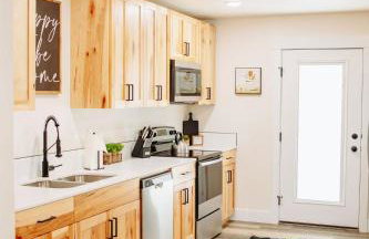 Creekside Cabins- Birch stylish stay w views - Foto 6