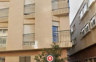 A 5 min Estación de Tren- Patio-Parking y Playa - Foto 13