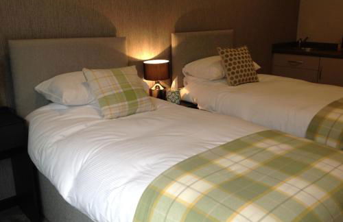 Rooms @ Number Six - Photo 7