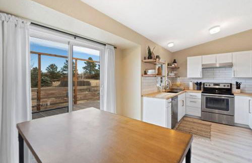 Beautiful Mountain Views Close to Hiking Trails - Foto 13