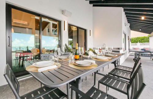 Best Bayfront View Villa with Heated Pool - Foto 17