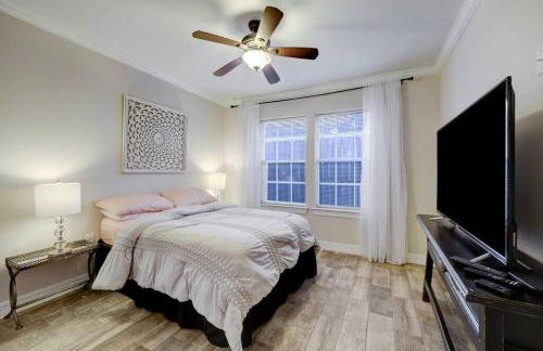 The Jasper Abode - 10 mins to Galleria - Peaceful - Foto 16