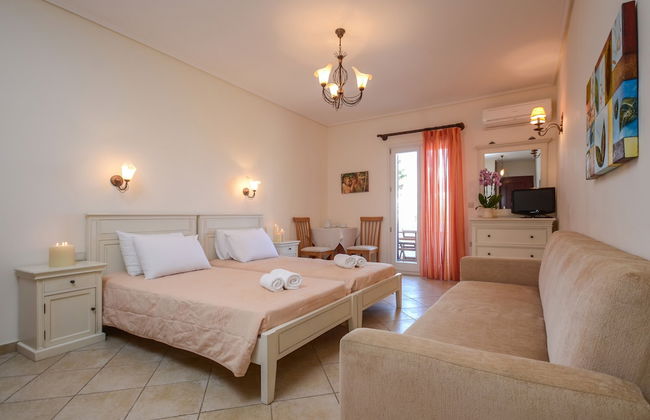 Perla Hotel - Photo 59