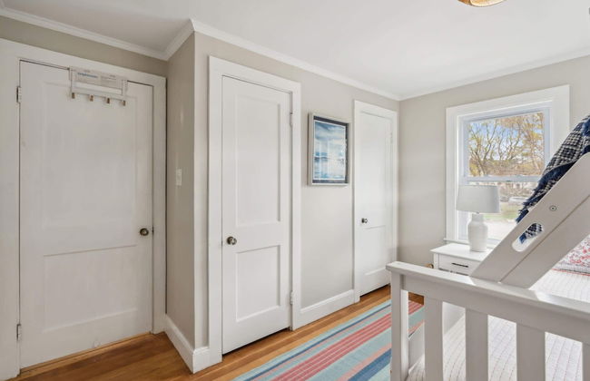 The Coastal Nest Stay for 5! - Photo 5