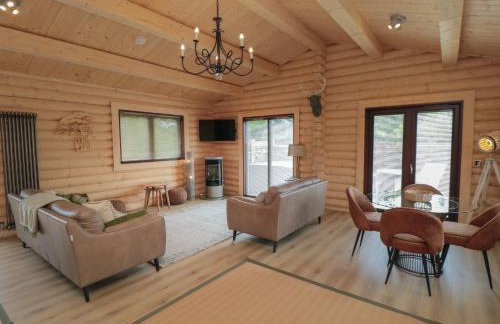 Coldmoor Lodge 6 - Photo 3