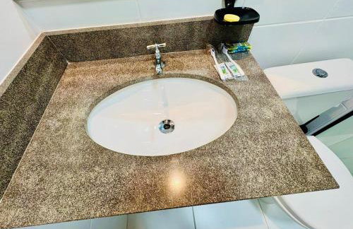 Apt 504 Luxury Design with Parking - Near Arena Airport - Foto 48