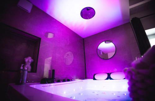 FRENCH KlSS - Love Room by PRIM0 C0NCIERGERIE - Foto 3