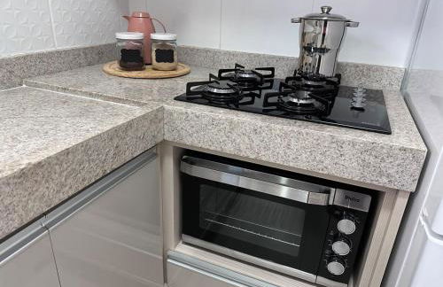 Apto com conforto e ótima localização - Foto 2