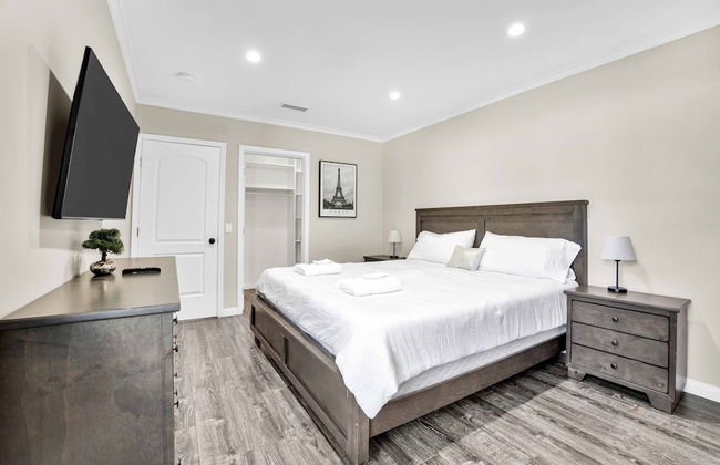 Martha by Avantstay Brand New LA Valley Home - Foto 1