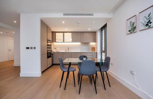 Lux and Large 2 bed Battersea Power Station - Foto 11