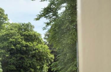 'The Elegant Comfort' - A Stunning Luxury 2-Bed Flat with Private Garden & Patio - Free Parking - Photo 38