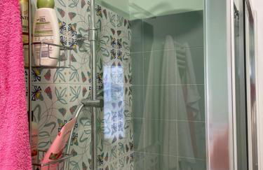 Recently Renovated Beachfront Retreat in Giulianova - Foto 12