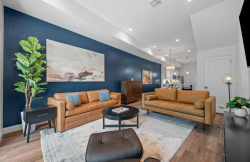 Immaculate Penthouse Double King Suite on Butler St with rooftop deck and free off street parking - Foto 12