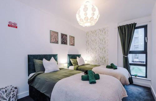 Spacious Deansgate Apartment, Free Park, Sleeps 8 - Foto 17