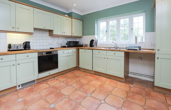 The Stow Secret Cottage - Breathtaking 5bdr Cottage With Parking + Garden - Foto 5