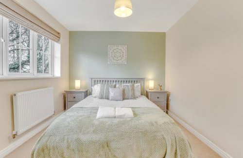 Charming 3-Bed Home with Garden & Parking - Foto 15