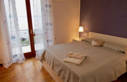 Villa Anastasye Your Lakefront Vacation Rental - Foto 48