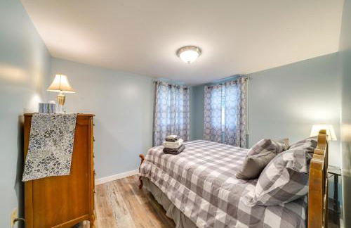 Walk to Beach and Lake Idyllic Escape in Edinboro! - Foto 16