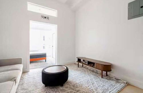 19-4I Stylish 1BR in the Heart of the East Village - Foto 20