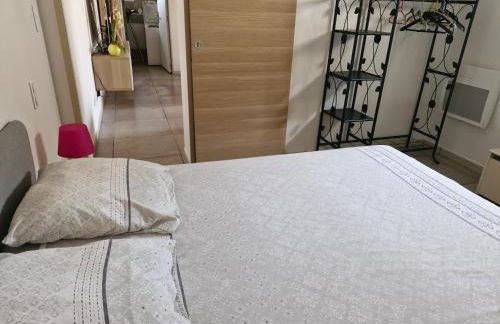 Petite maison meublée entre Avignon et Carpentras - Foto 9