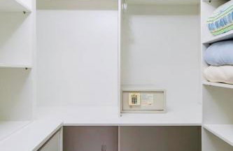 LEBLON INN RESIDENCIAL LUXUOSO com PISCINA, rooftop, academia, sauna, Varanda dentro do apt com VISTA DESLUMBRANTE, limpeza diária estilo hotel , cozinha completa 50 metros do posto 12 pauloangerami DFL15 - Foto 12