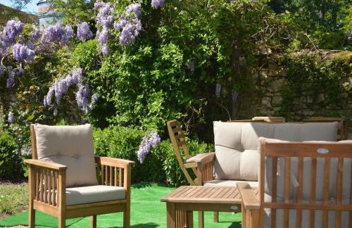 Mansion in Champvert with Pond View Terrace - Foto 5