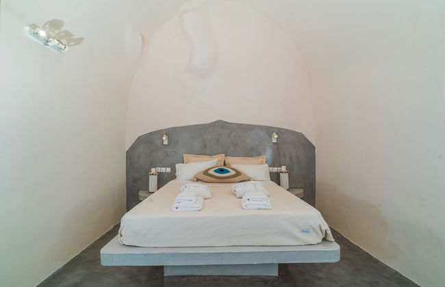 Thetis Cave Houses - Photo 5