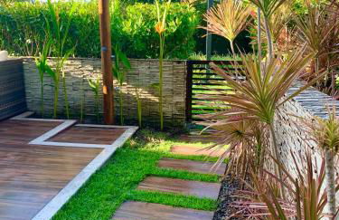 Apto Beira Mar Térreo com área gourmet Praia de Muro Alto - Foto 12