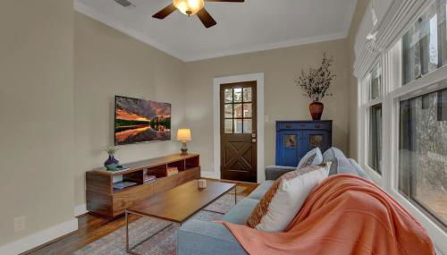 Charming Craftsman Home!-2 Blks From Main St! - Foto 2