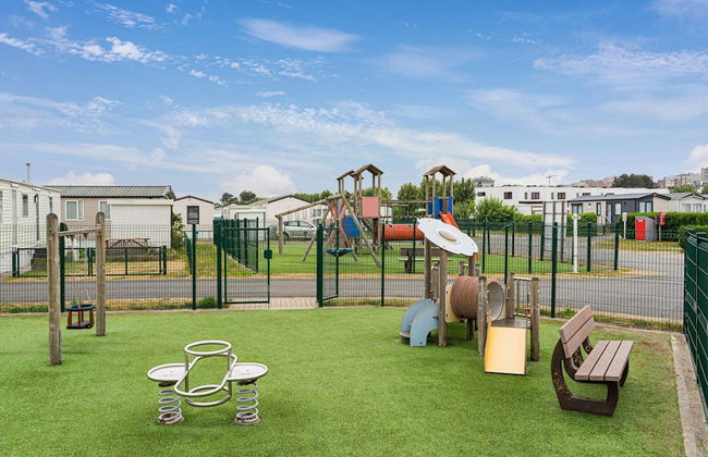 Modern Mobile Home in Middelkerke With Garden - Photo 16